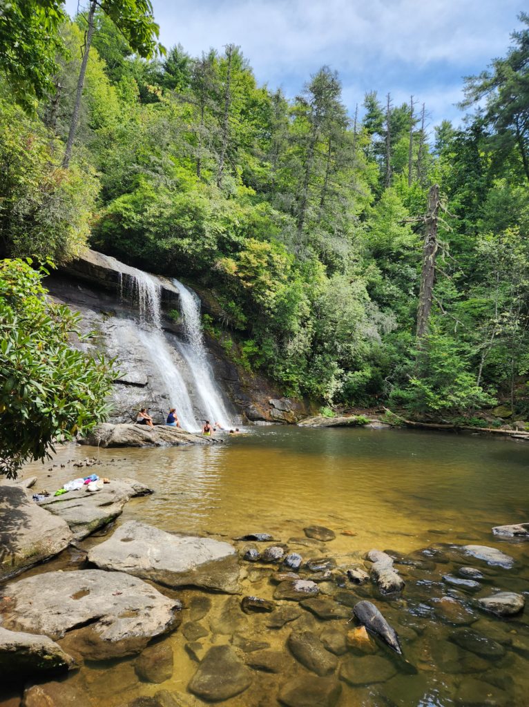 Silver Run Falls in NC, surrounded by trees all around. 